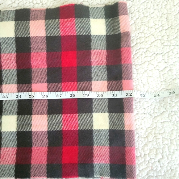 Red and Gray Plaid Thick Scarf - Picture 3 of 8